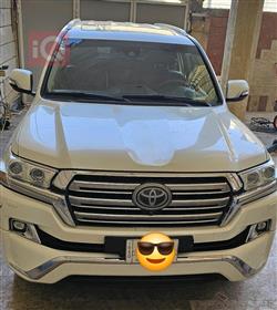 تۆیۆتا لاند کروزەر